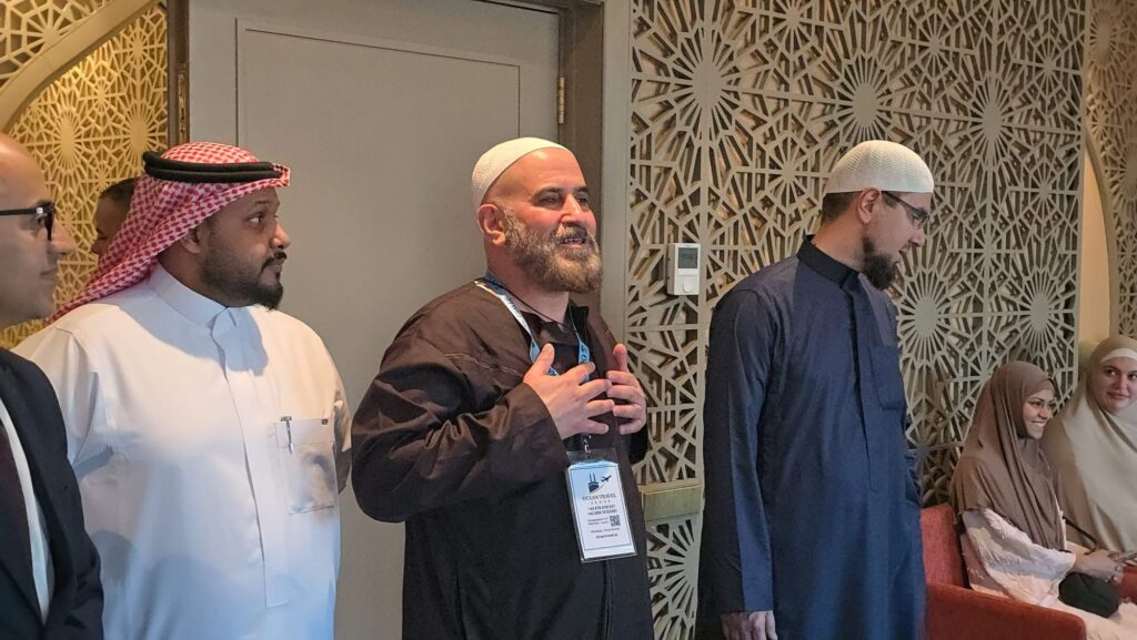 Persönliche religiöse Begleitung einer Ocean Travel Pilgergruppe im Hotel